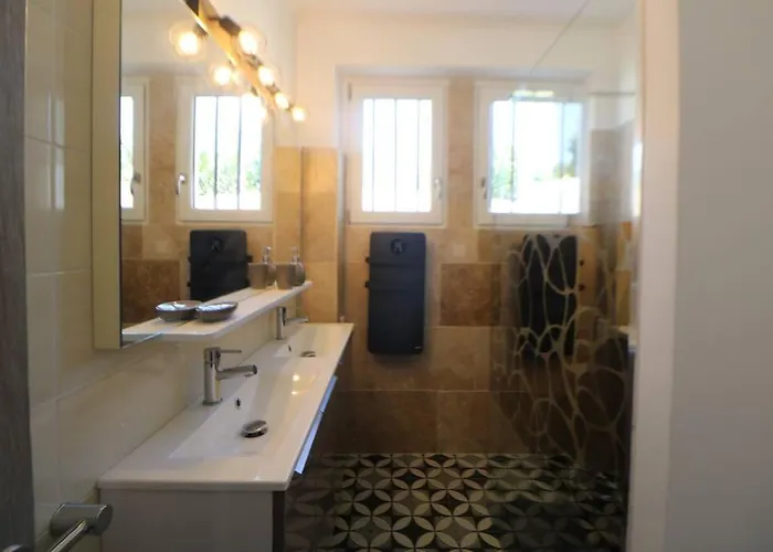 La Loggia De La Salamandre سارلا لا كانيدا