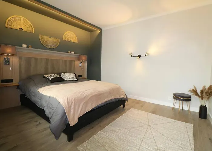 La Loggia De La Salamandre * سارلا لا كانيدا