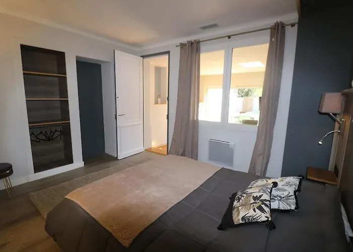 La Loggia De La Salamandre سارلا لا كانيدا