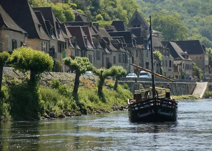 La Loggia De La Salamandre فيلة