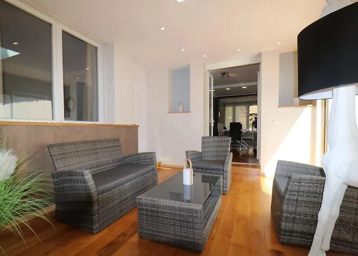 Villa La Loggia De La Salamandre