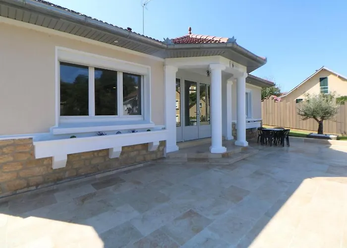 La Loggia De La Salamandre فيلة *